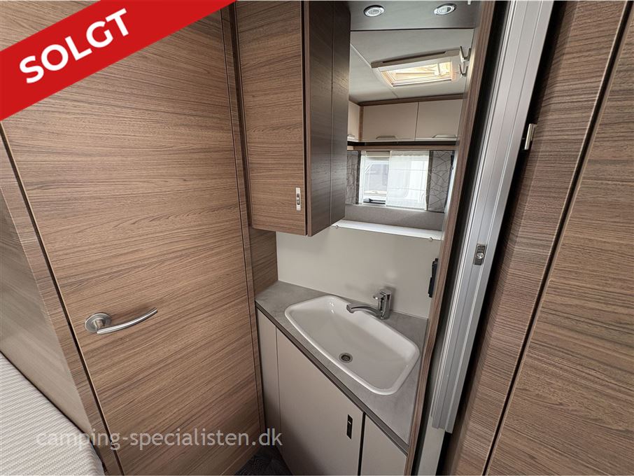 Knaus Sport 450 FU SPORT E POWER SELECTION Inkl. NYT Ventura 300 fortelt